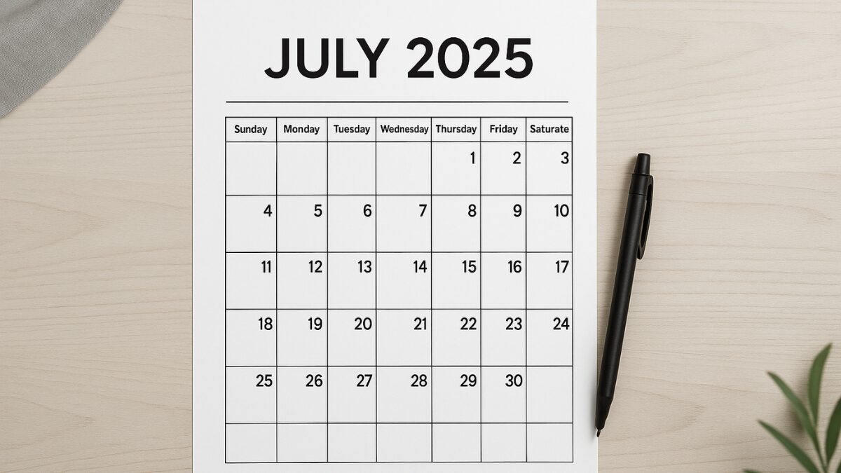 Black & White July Calendar